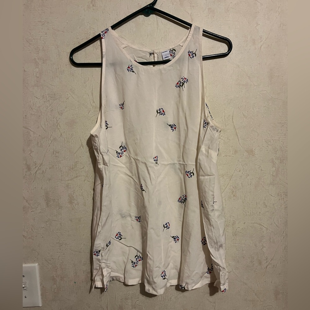 Old Navy Sleeveless Blouse